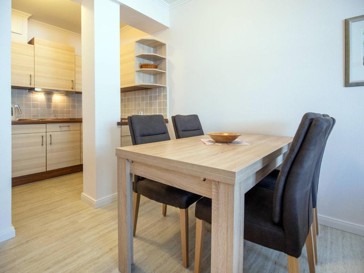 Mit 1 Schlafzimmer Und Balkon Ah 627 Apartment *